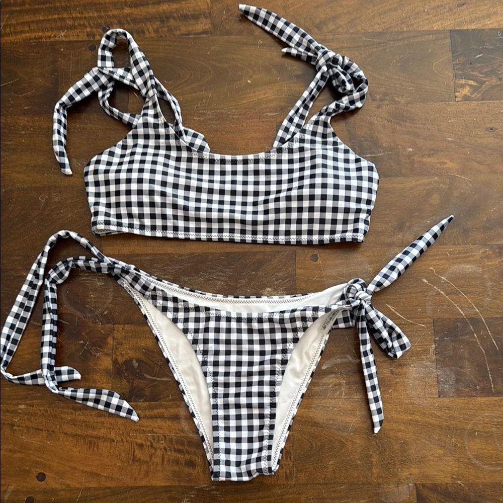Blooming Jelly Black and White Gingham Sets